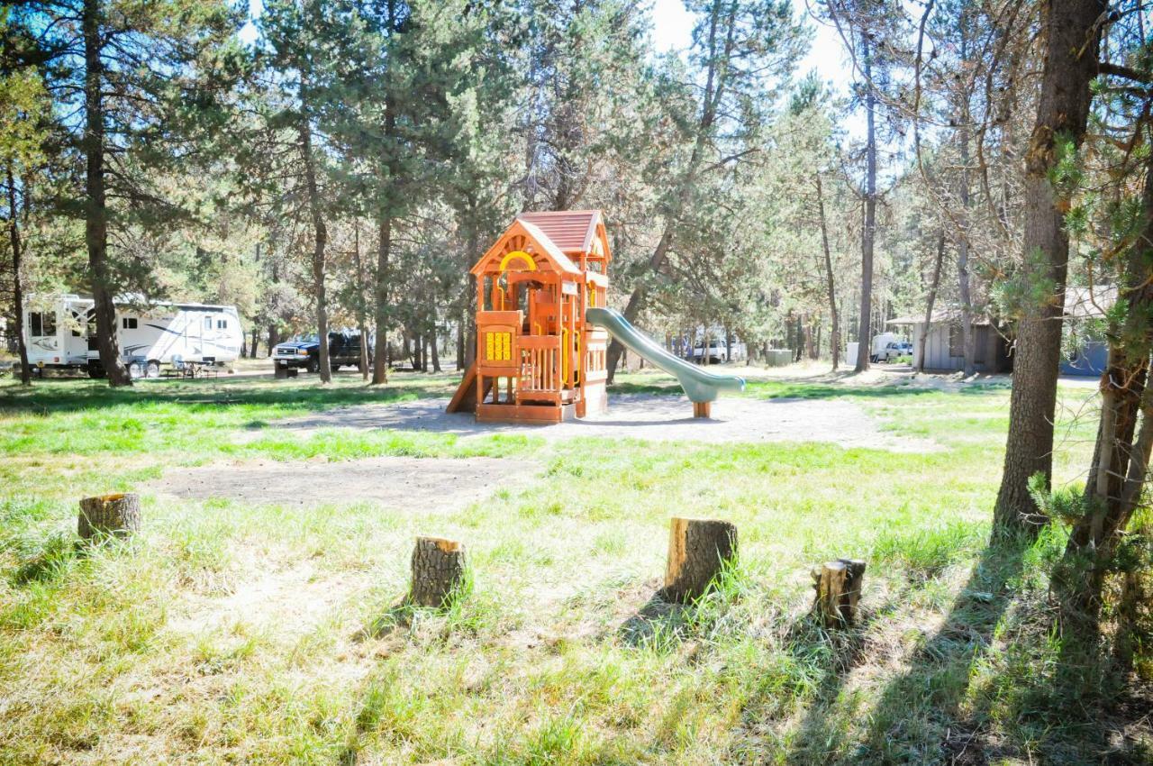 Bend-Sunriver Camping Resort Two-Bedroom Cabin 7 Zewnętrze zdjęcie